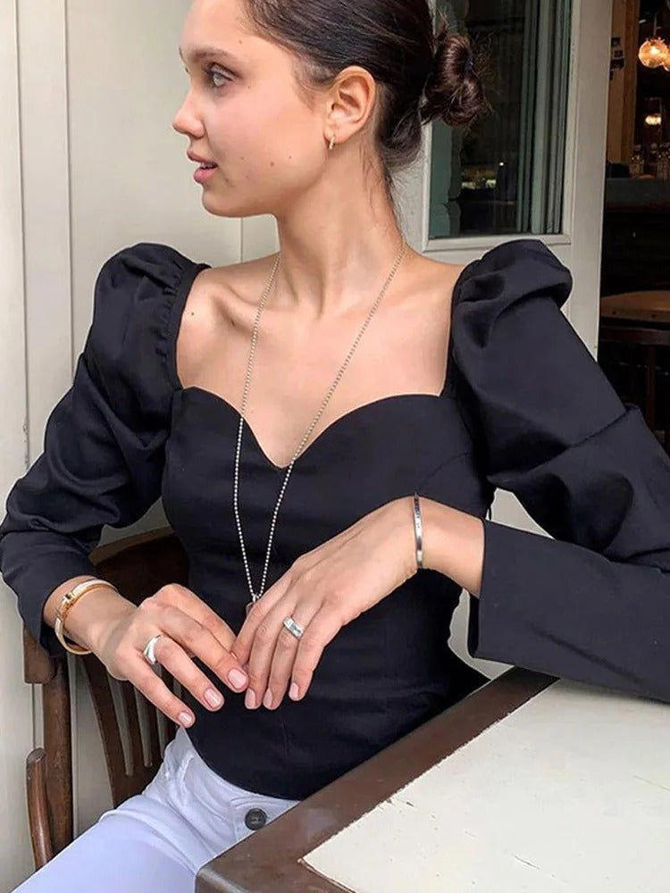 Smal blus med puffärm för kvinnor