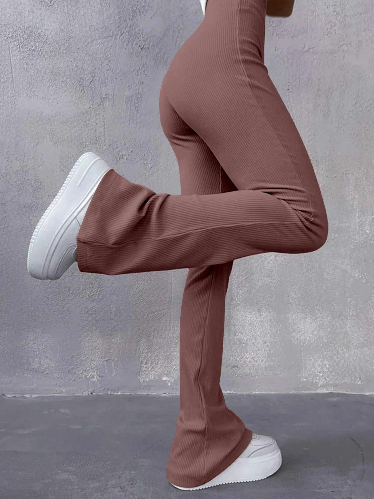 Ribbade byxor med hög midja för kvinnor