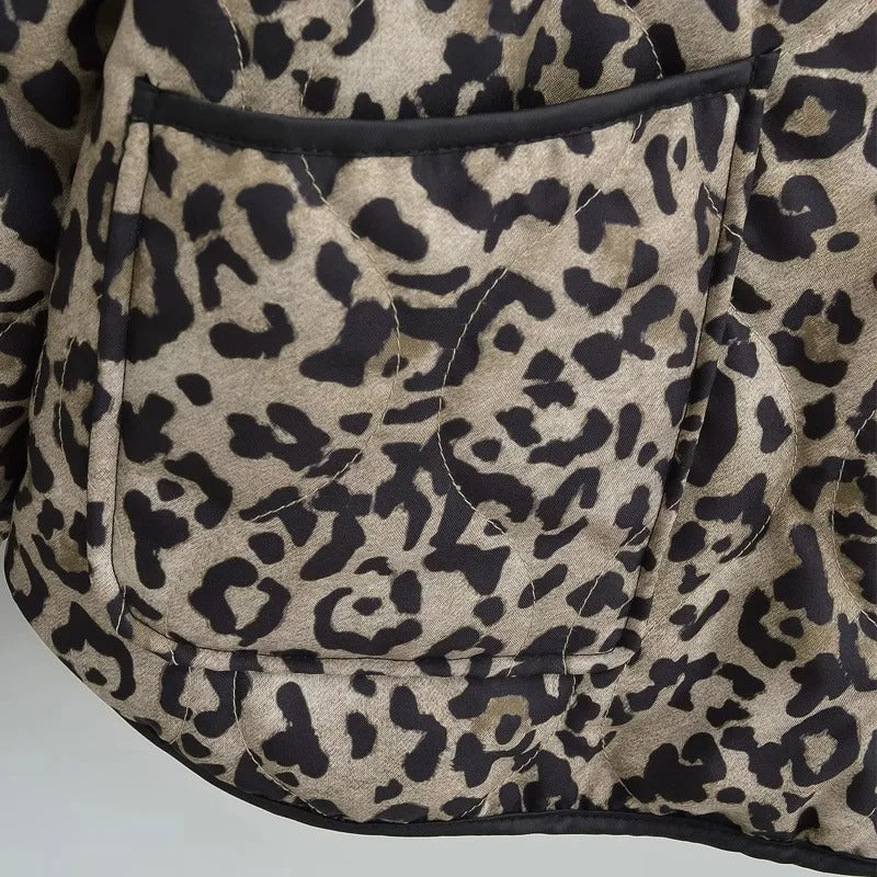 Leopard vadderad jacka för kvinnor