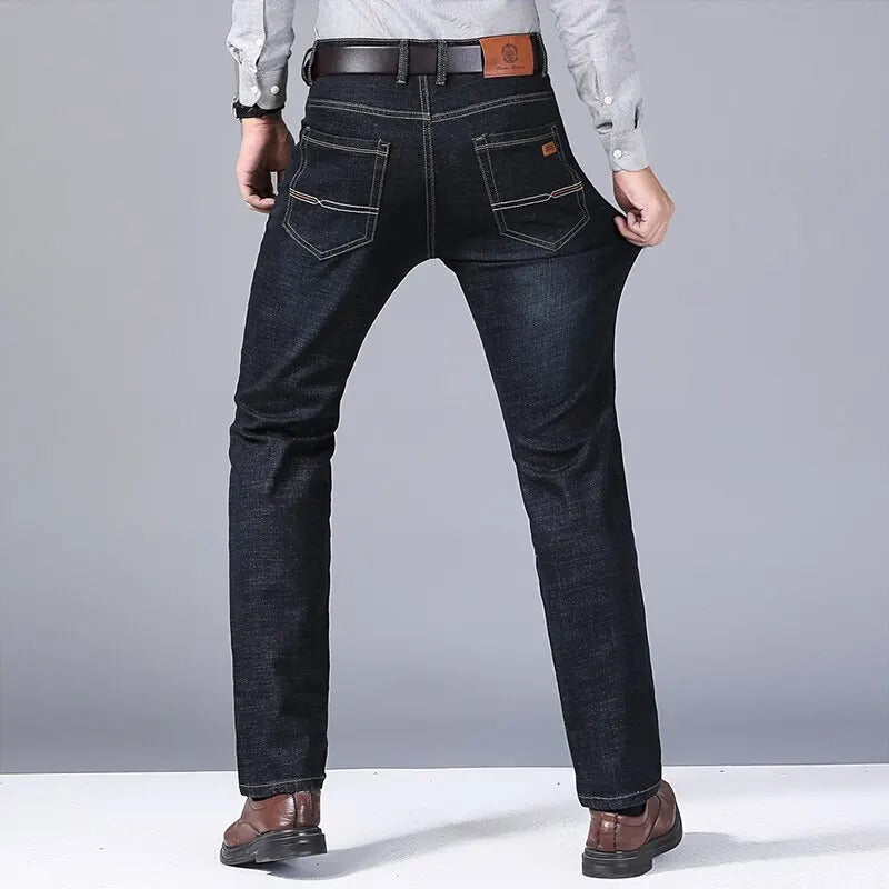 Jeans i klassisk denim för män