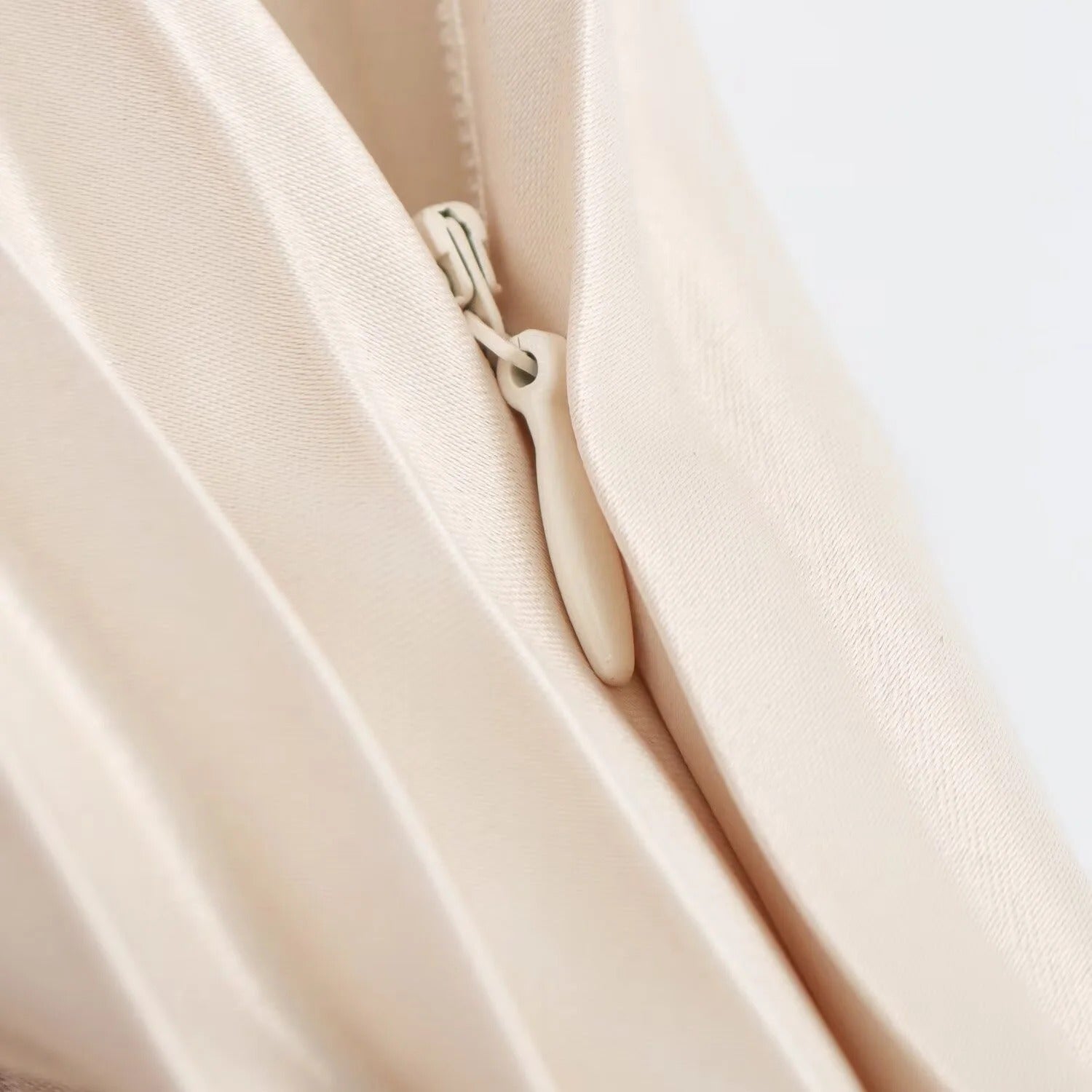 Kvinnor med hög midja veckad elastisk kjol