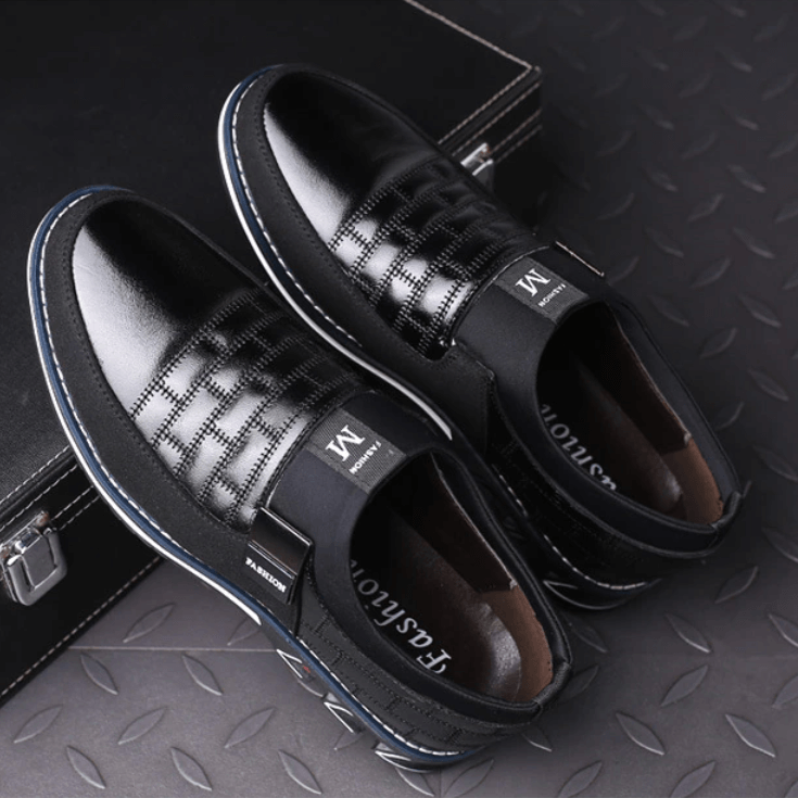 Herrskor i läder med andningsförmåga