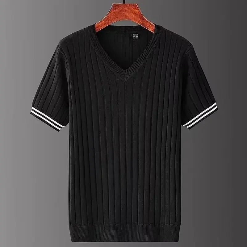 Herrslimmad T-shirt med V-ringning