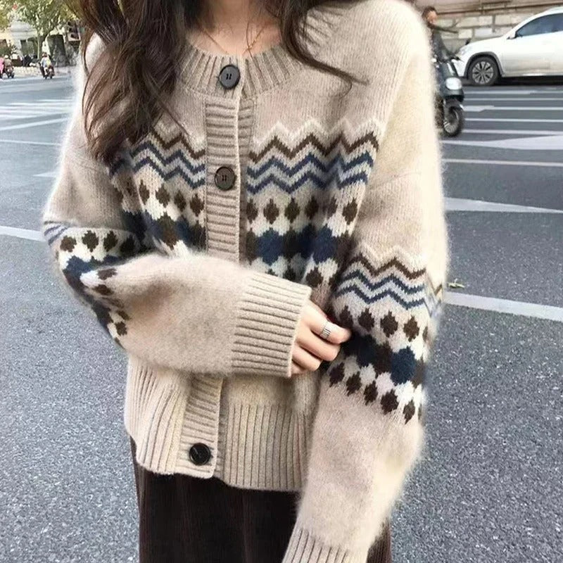 Långärmad stickad cardigan med knappar