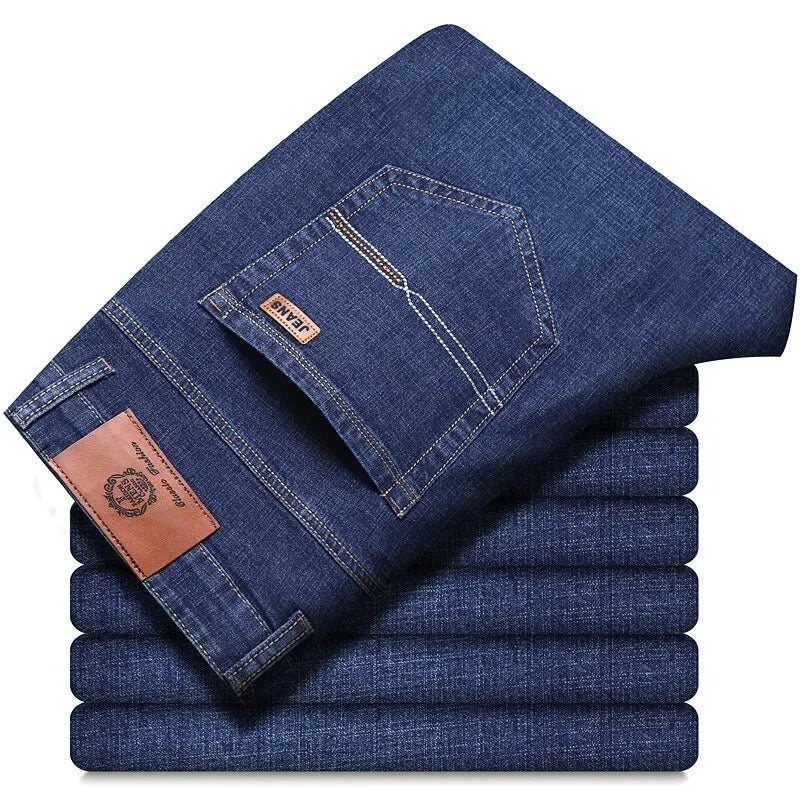 Jeans i klassisk denim för män