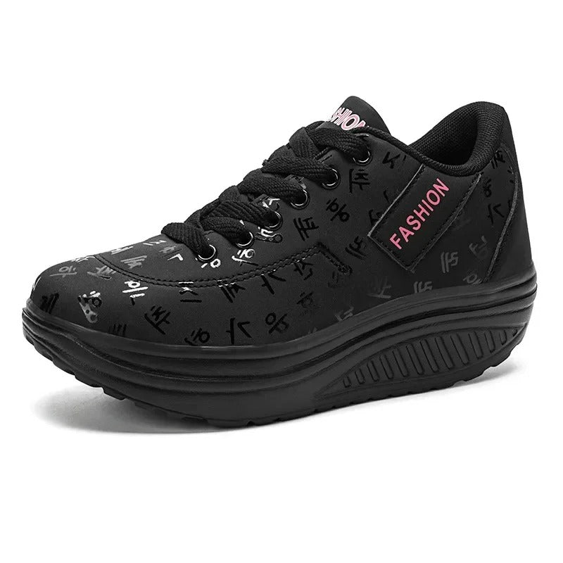 Sneakers med snörning i plattform för kvinnor