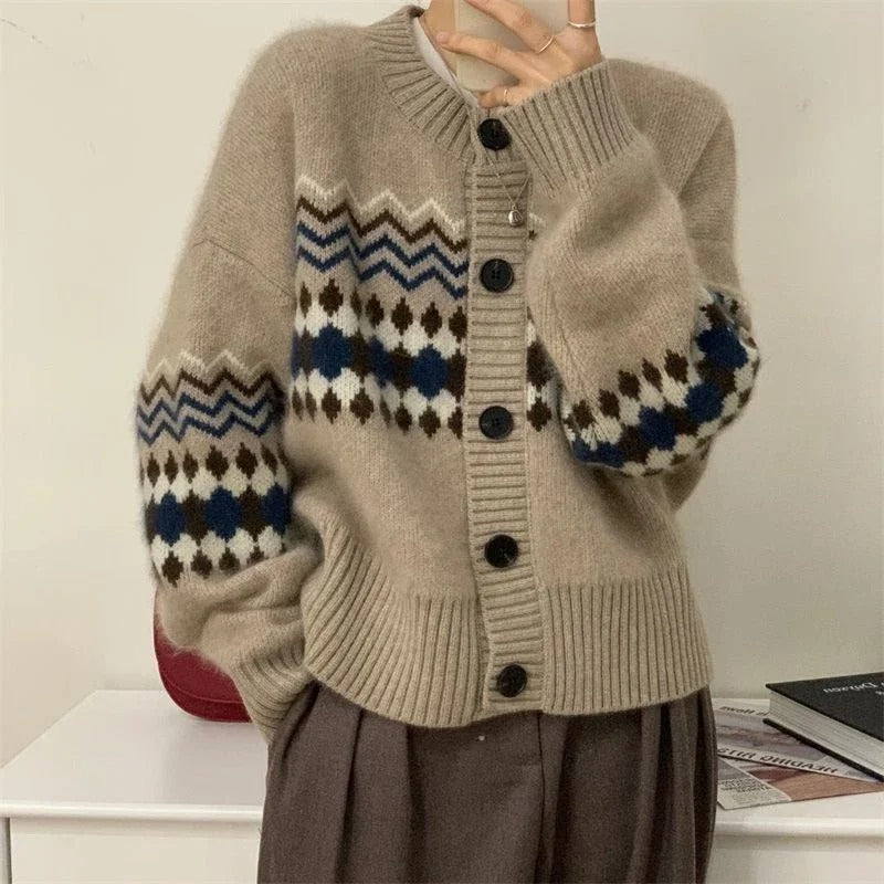 Långärmad stickad cardigan med knappar