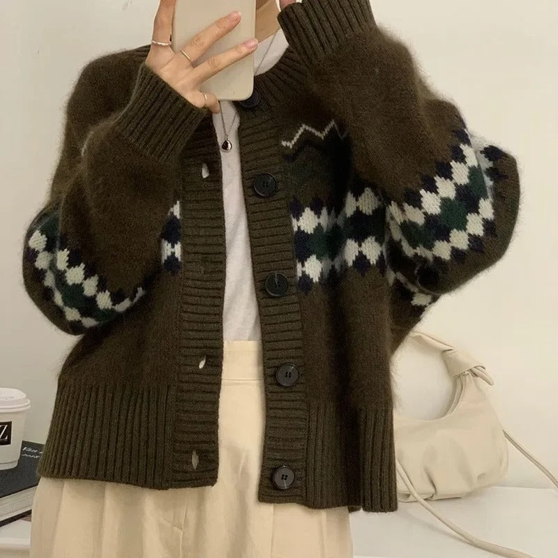 Långärmad stickad cardigan med knappar