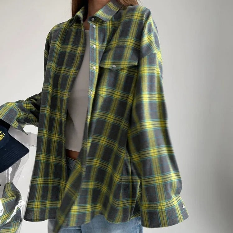Oversized långärmad rutig skjorta för kvinnor