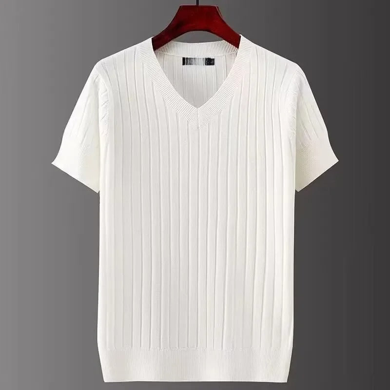 Herrslimmad T-shirt med V-ringning