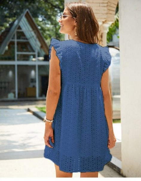 Kort klänning med volangärm