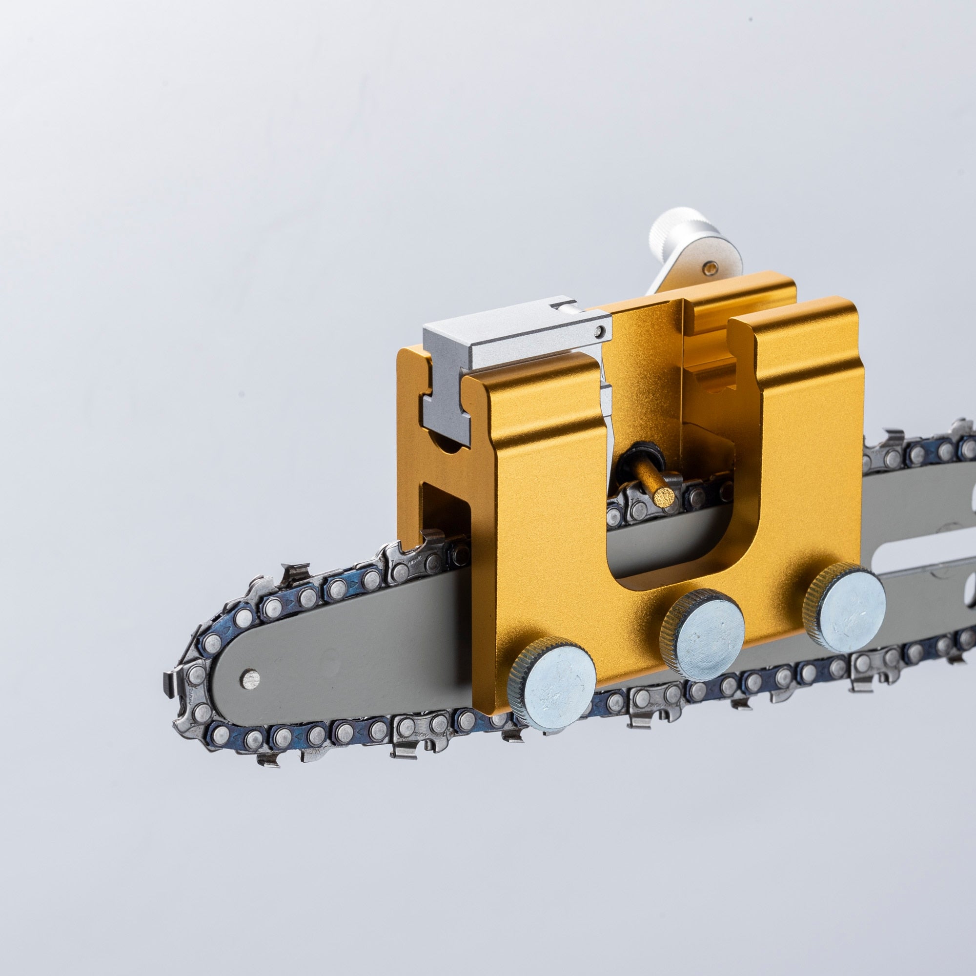 Bärbar verktyg för slipning av motorsågar