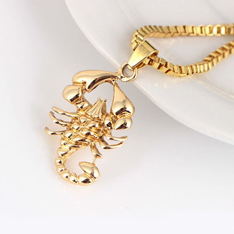 Halsband med skorpion