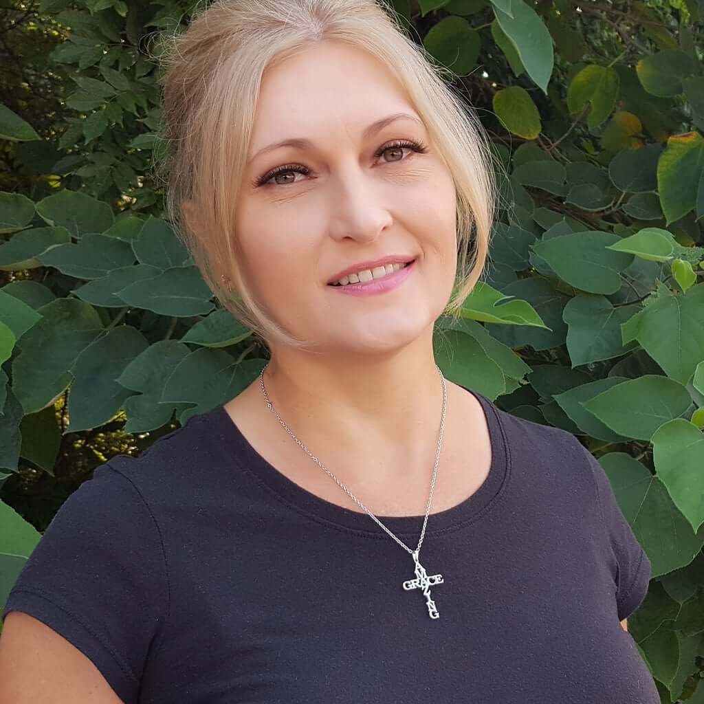 Amazing Grace Kors Halsband