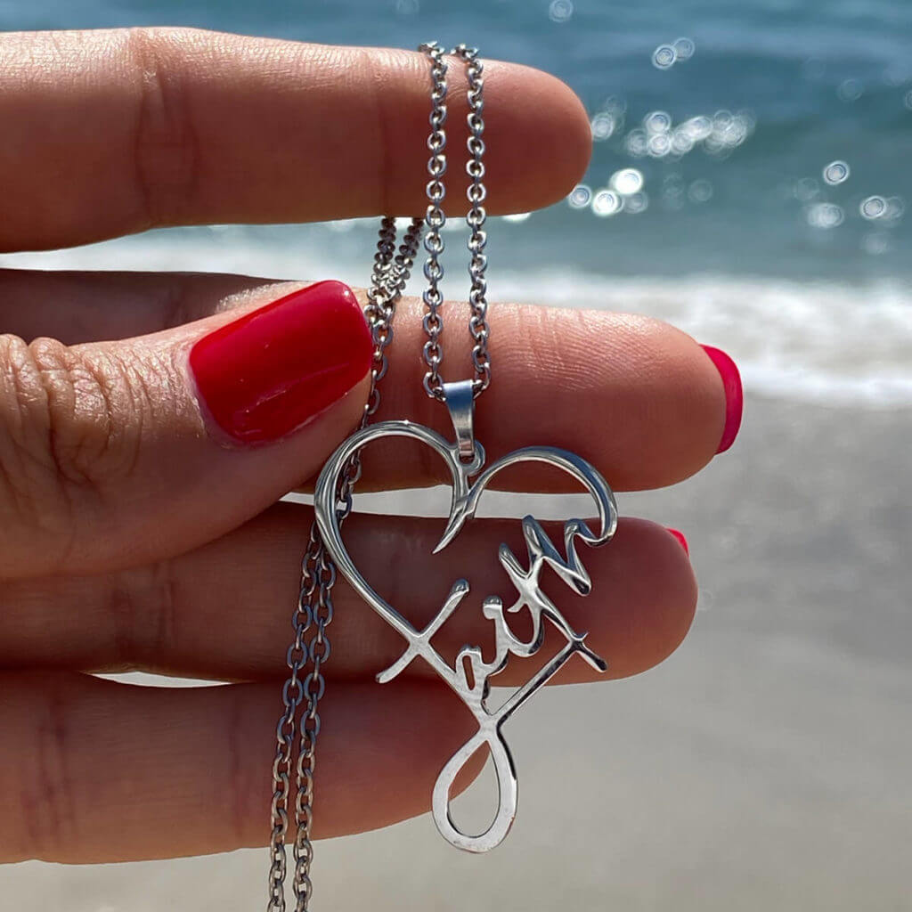 Hjärtat av tro halsband