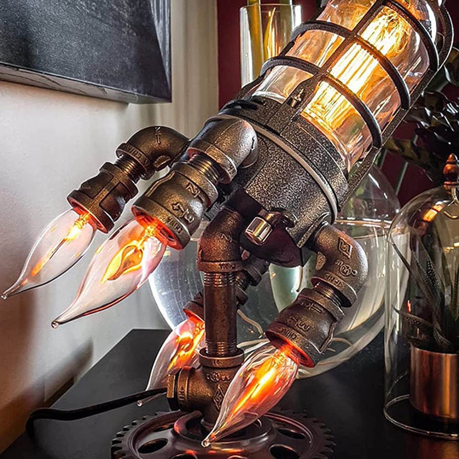 Steampunk Retro Rocket Lampa | Handgjord inredning i industriell stil med justerbar belysning