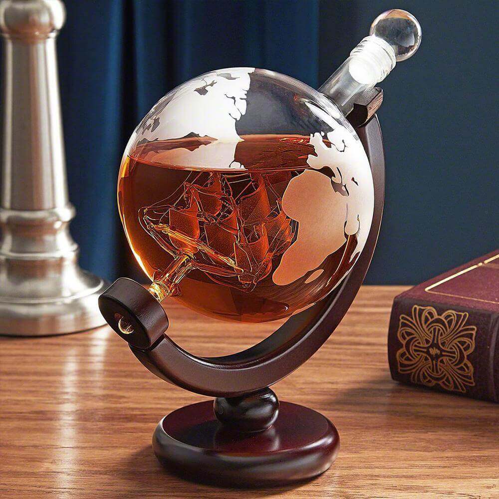Globe Whiskey karaffset